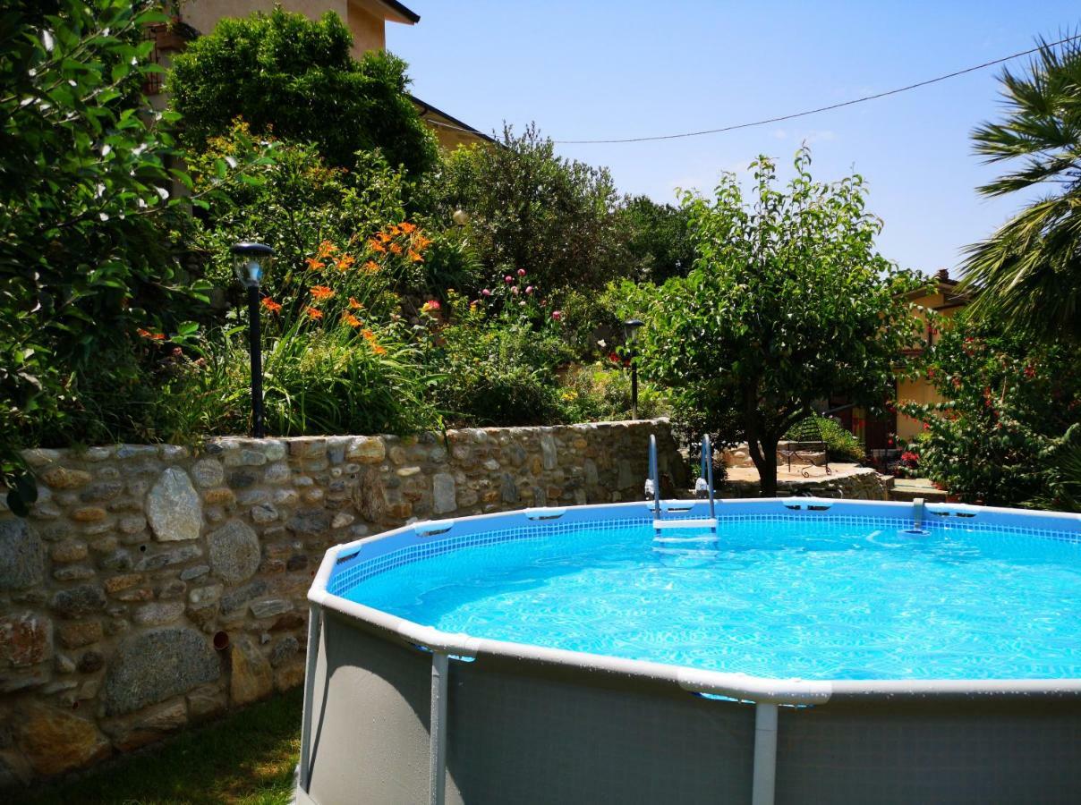 הוילה פיאטרה סנטה Parte Di Casa Con Giardino E Piscina מראה חיצוני תמונה